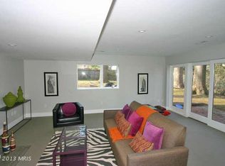 3722 Woodland Cir, Falls Church, VA 22041