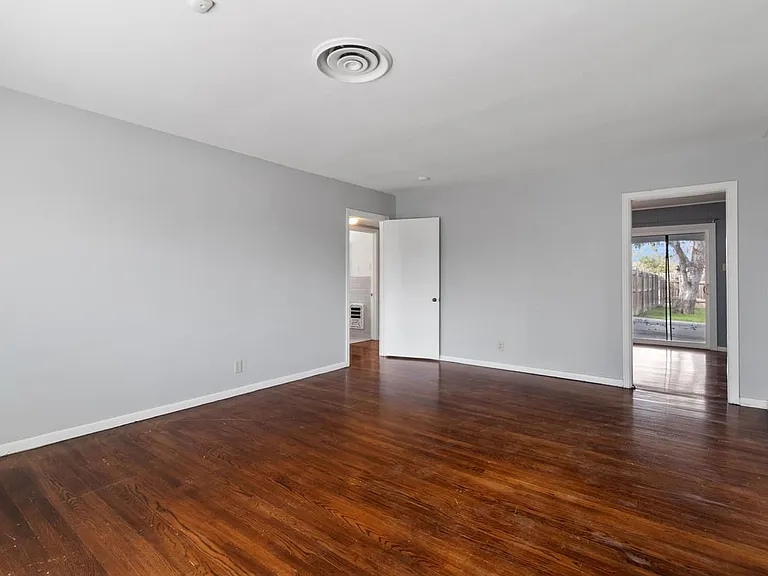 311 Karen Ln #A — Photo 8
