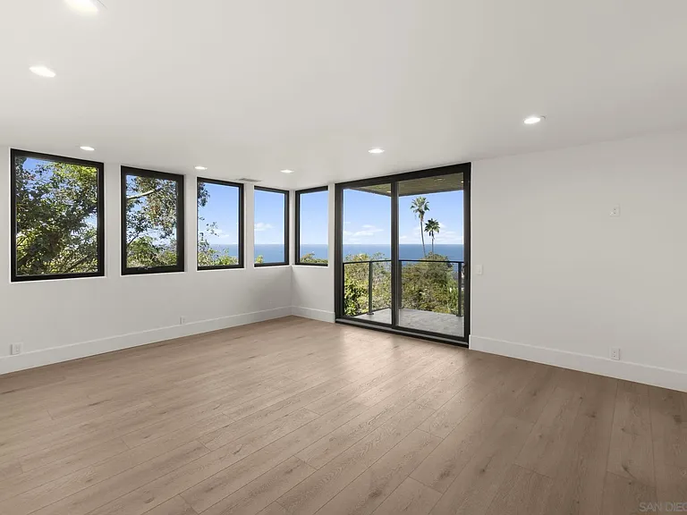 1846 Castellana Rd — Photo 20