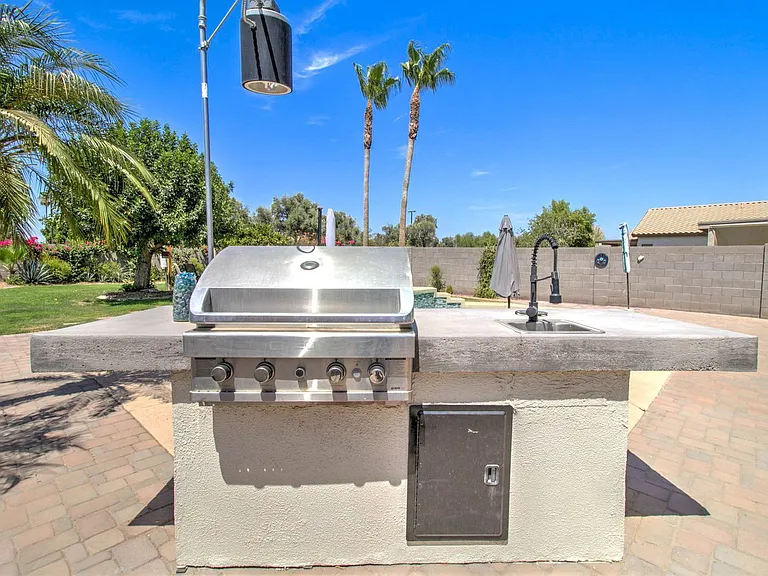 2576 E Brooks St — Photo 11