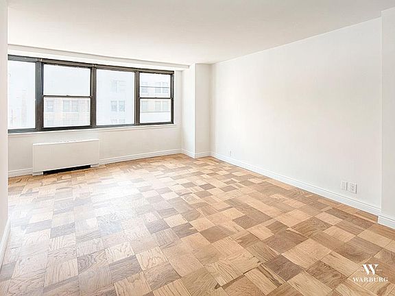 2nd image of 225 E 36th St APT 10A