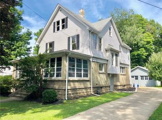 8 Robinson St, North East, PA