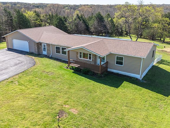 2nd image of 104 Jacobs Ridge Road