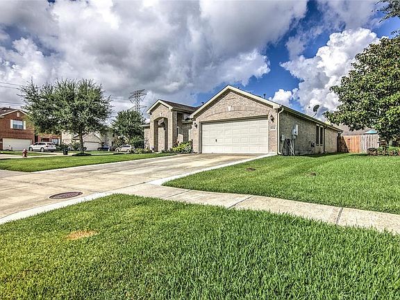 2nd image of 559 Small Cedar Dr