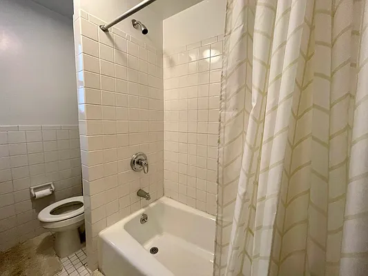 Rented by J PRESTON AND ASSOCIATES INC | media 18