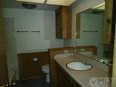 4th image of 5141 Chalet Ln