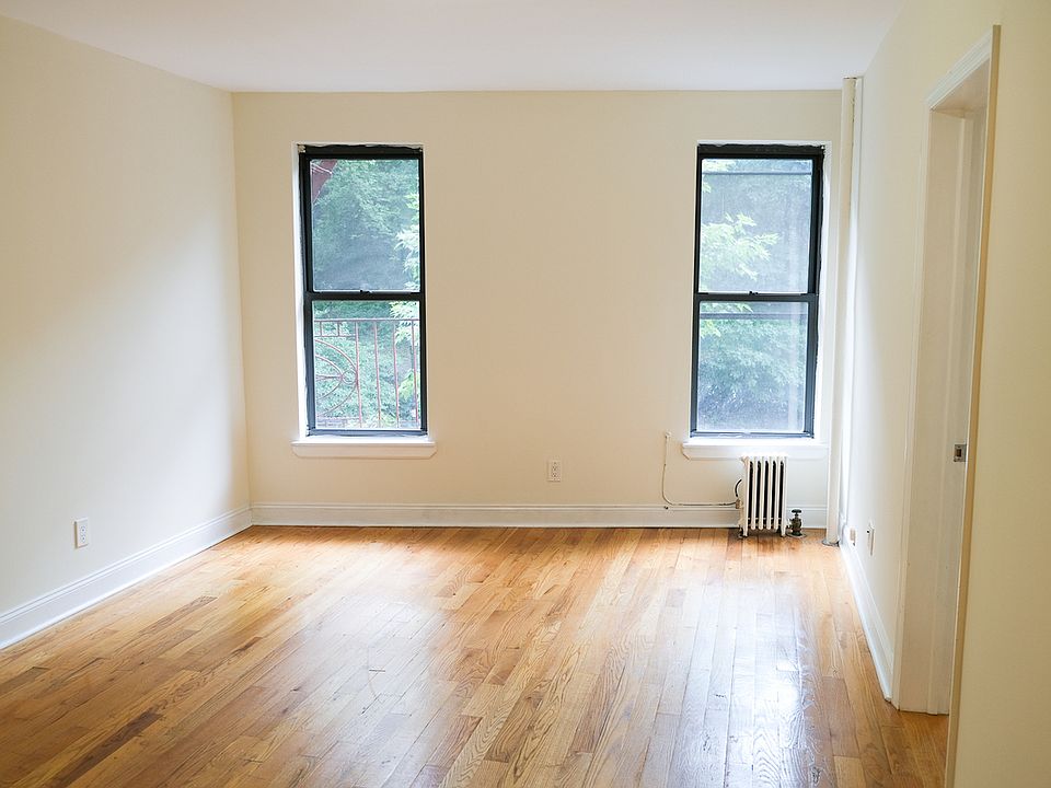 1st image of 246 Bradhurst Ave APT 36