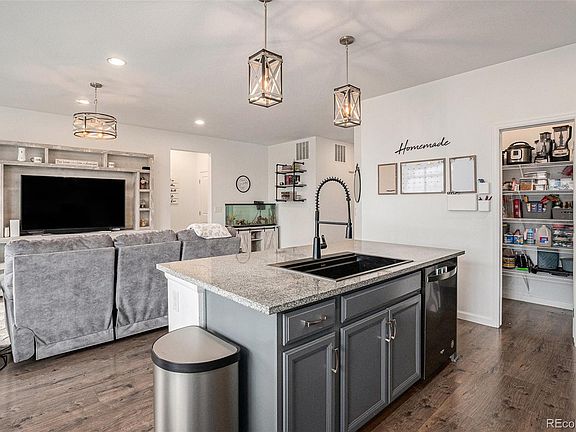 5th image of 26787 E Maple Avenue