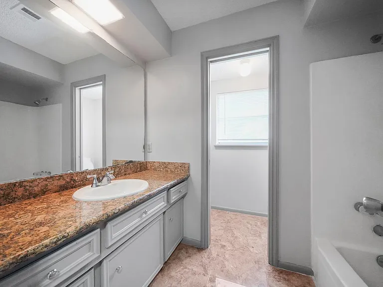 3102 Hollow Cir — Photo 9