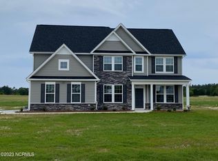 319 Rocking Horse Ln, Raeford, NC 28376