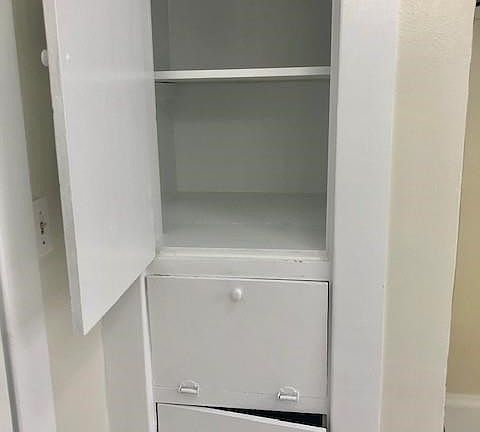 5th image of 4532 Banks St