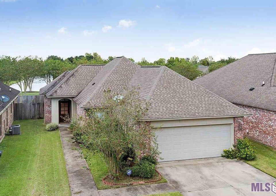 1st image of 3076 Southbank Dr