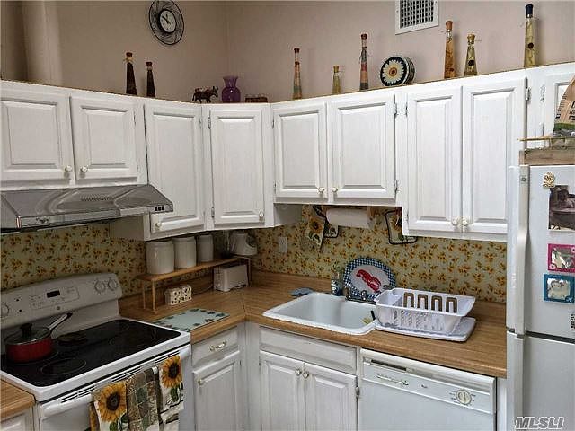 1st image of 23 Montauk Blvd