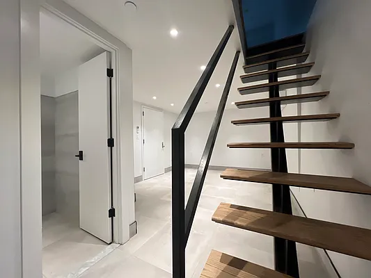 Rented by Pear NYC LLC | media 66