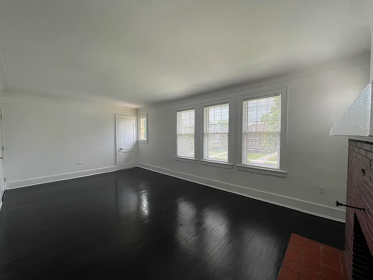 4708 Lakewood St — Photo 4