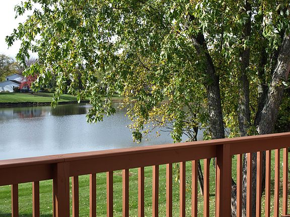 2nd FL deck-right view
