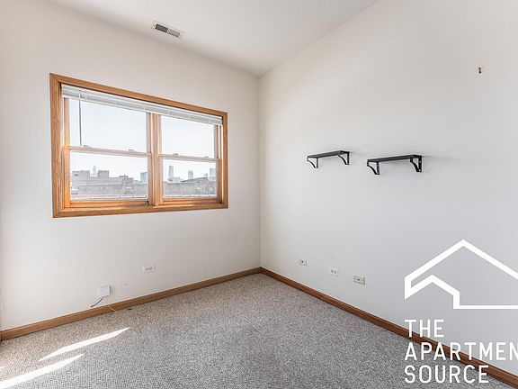 5th image of 1446 W Chicago Ave #East4