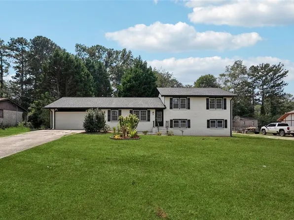 217 Sandra Dr NW, Lilburn, GA 30047