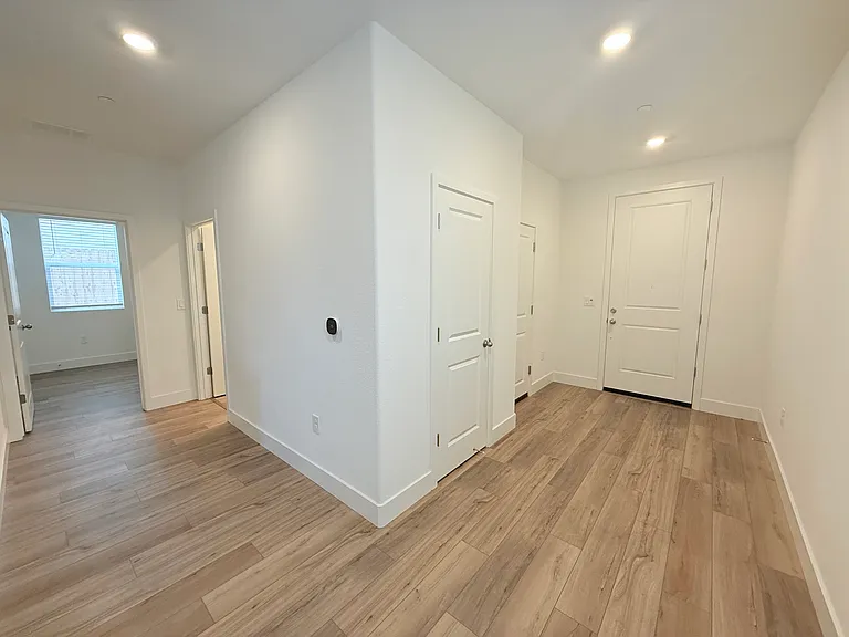 4544 Blacktail Way — Photo 4