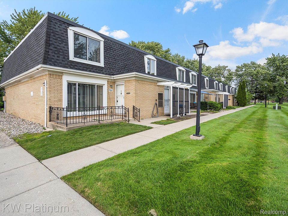 1st image of 29864 City Center Dr APT 1