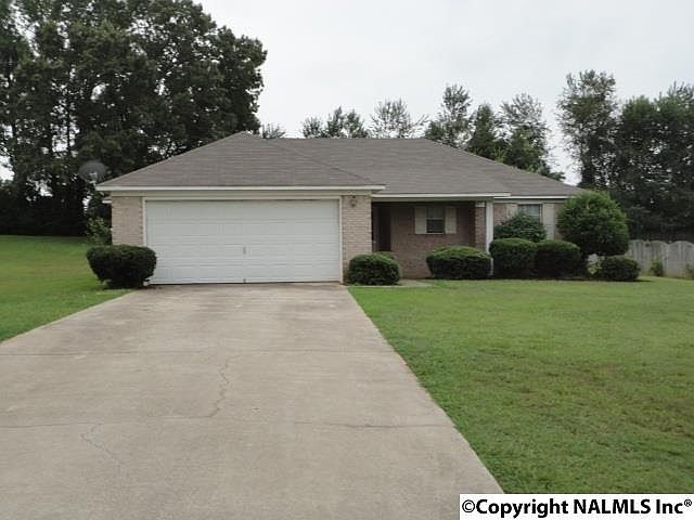 1st image of 198 Brook Wind Dr