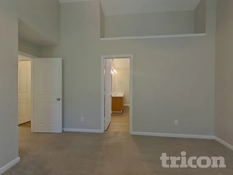 2721 Forest Grove Ct — Photo 10