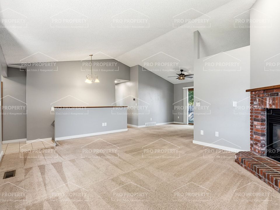 1st image of 2526 10th St SW