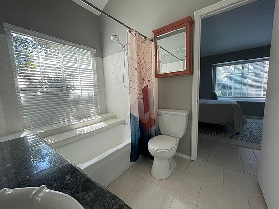 Luminous bathroom with bathtub