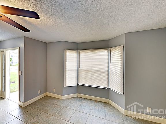 2nd image of 1181 Rosebud Ln