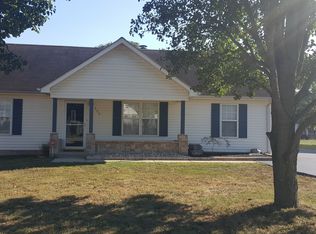 606 Kendrick Ct, La Vergne, TN 37086