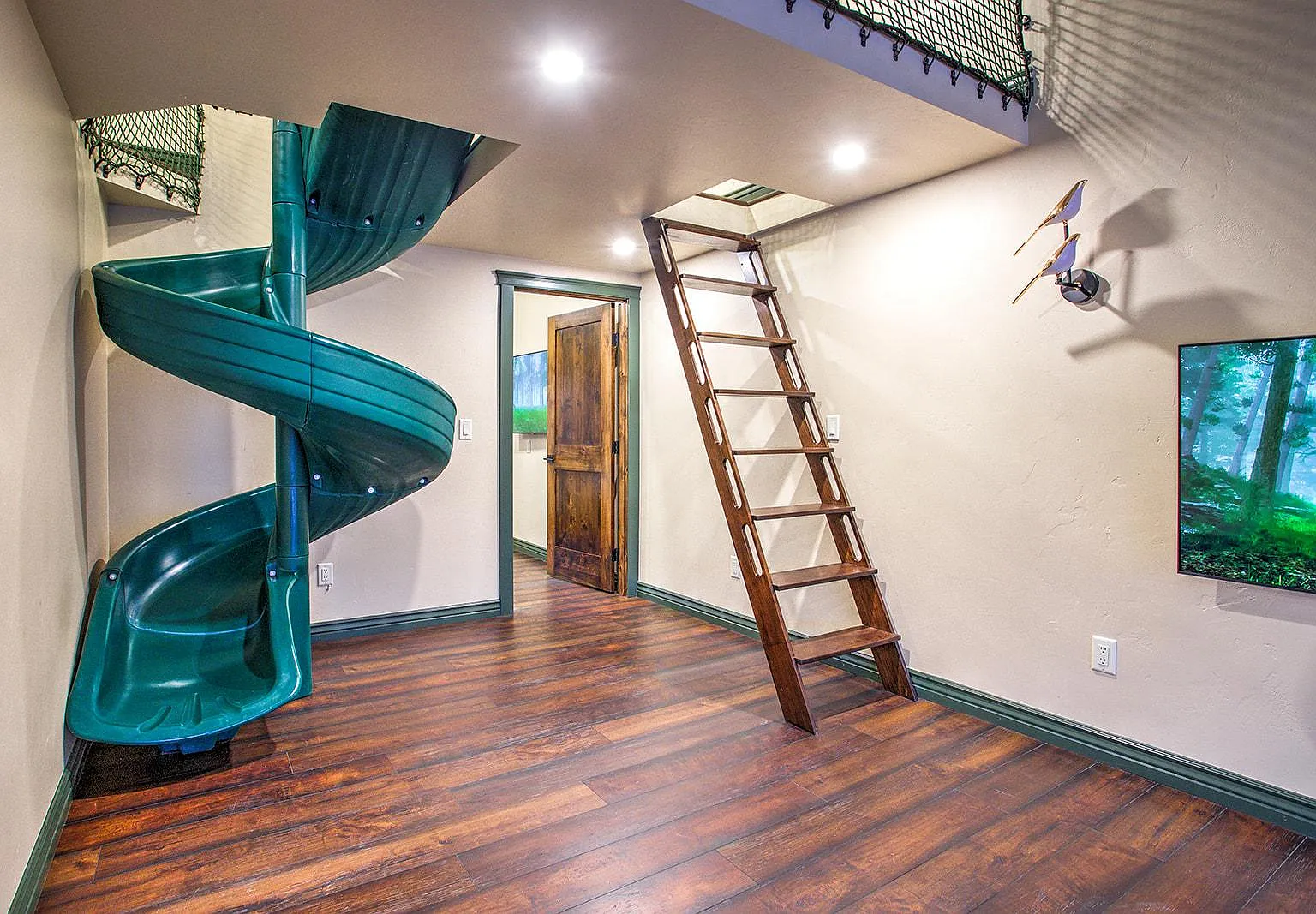 1 bed, 4000 sqft, $1,400 — Photo 4