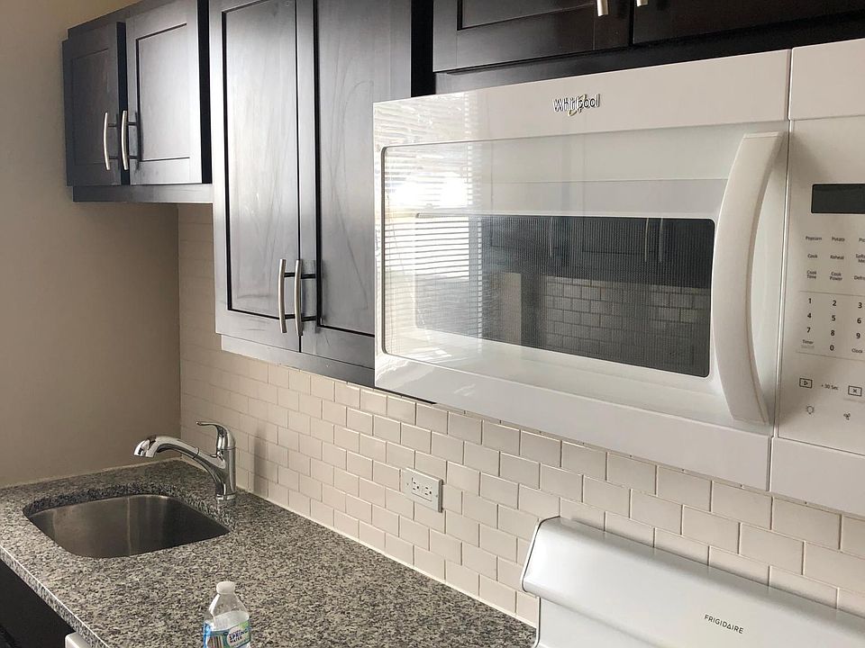 1st image of 4439 W Fullerton Ave #2