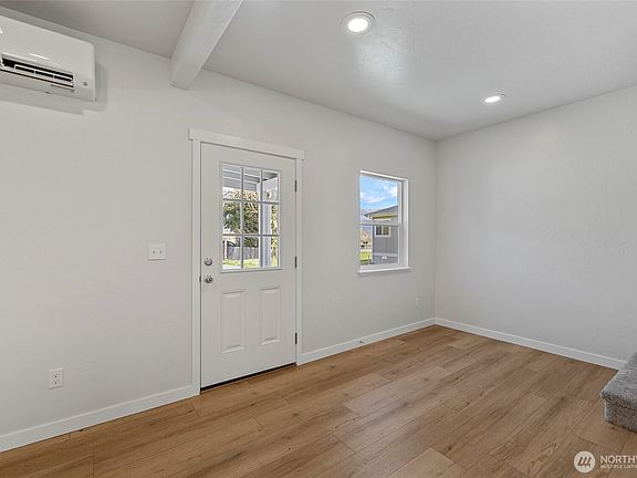 3rd image of 24578 Wicker Road