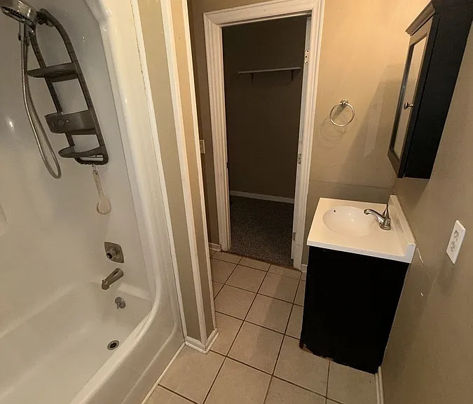 111 Tryon St #COPY — Photo 14