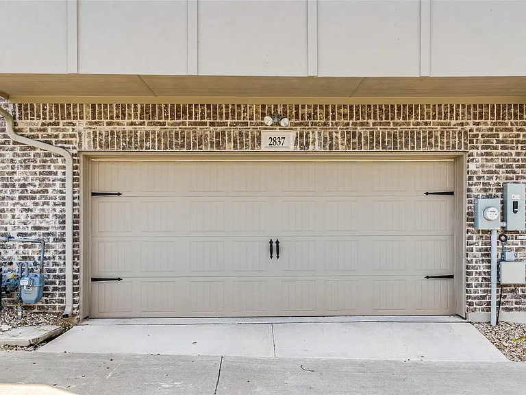 2837 Troutt Dr #28 — Photo 28