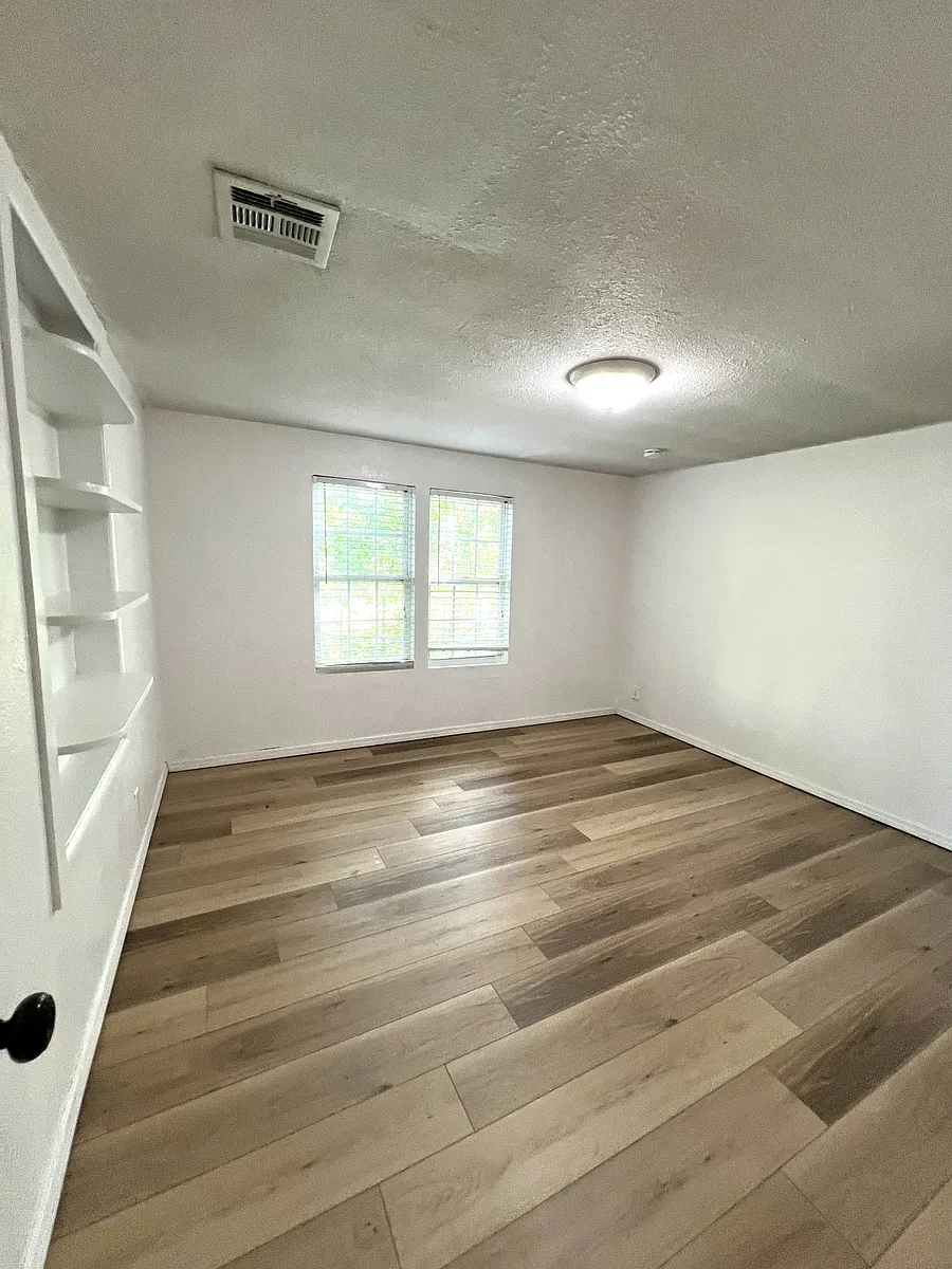 Building Photo - 507 E Symmes St