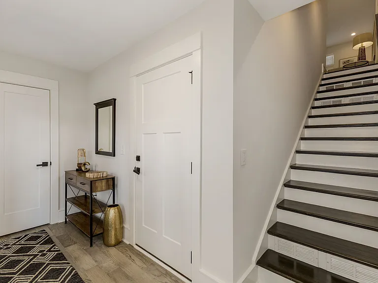 121 W Stone Ave #5 — Photo 15