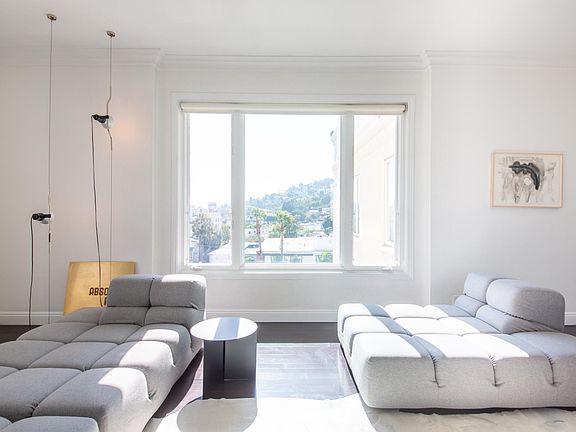 4th image of 1424 N Crescent Heights Blvd
