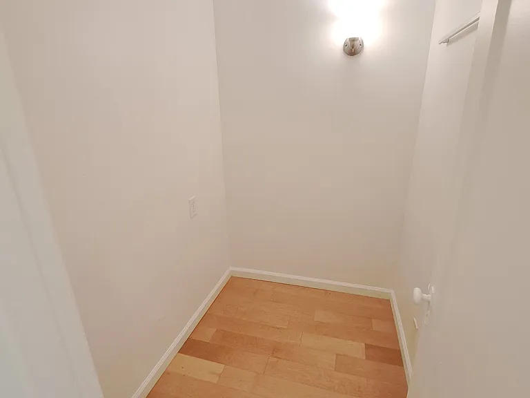 839 Parkman Ave — Photo 15