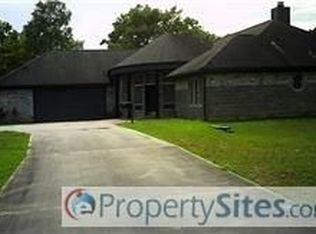 5012 Luhning Dr, Dickinson, TX 77539