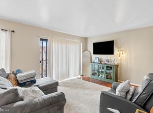 6982 Hanover Pkwy #4, Greenbelt, MD 20770