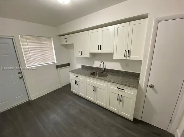 1842 Madison St APT 3, Hollywood, FL 33020