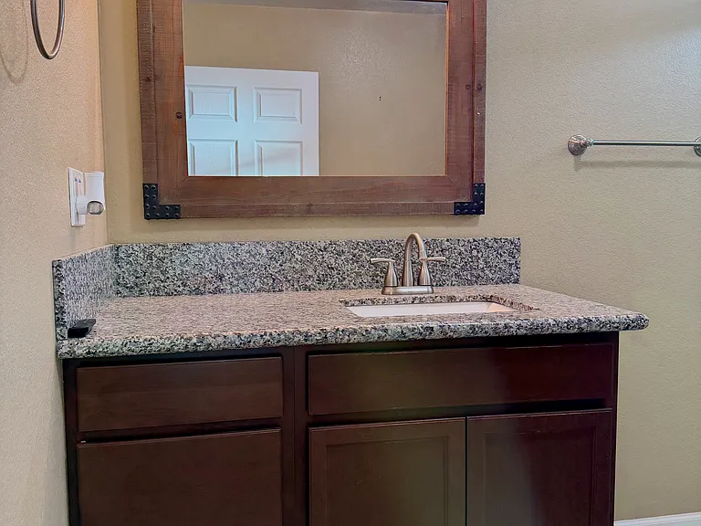 2815 Powell Ct #2 — Photo 6