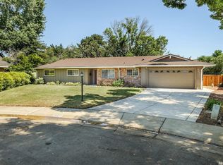 9071 Plaza Park Dr, Elk Grove, CA