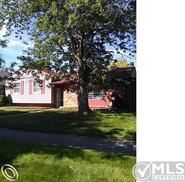 Knollwood Exterior.jpg