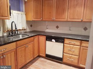443 Pleasant St, Philadelphia, PA 19119