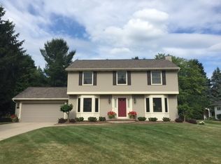 4294 Indian Glen Dr, Okemos, MI 48864