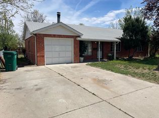 884 Salem St, Aurora, CO 80011