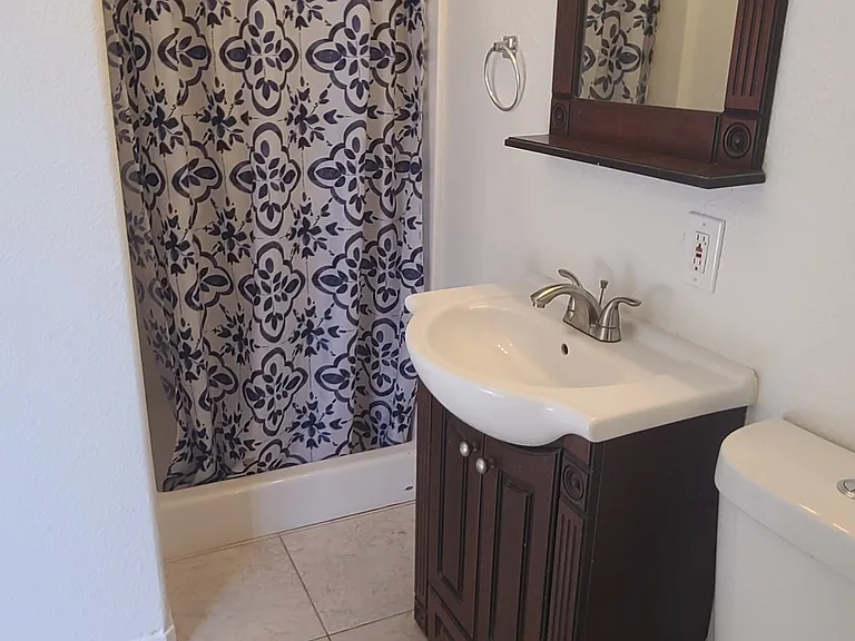 536 Mountain Meadows Dr #1 — Photo 8