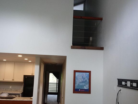 5th image of 700 Suntree Ln Unit 701